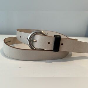 White Leather Levi’s Belt, NWT